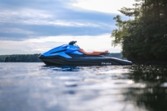 ELEKTRYCZNY SKUTER WODNY